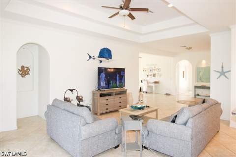 4388 Pomarine Ct, Naples FL - photo 13 of 22