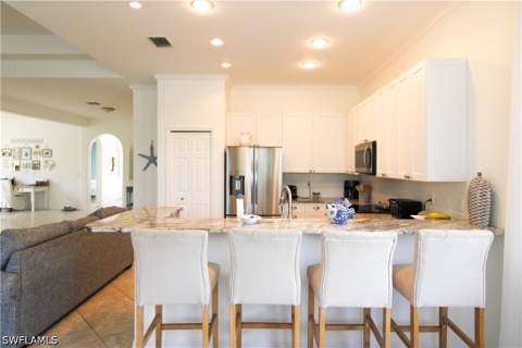 4388 Pomarine Ct, Naples FL - photo 14 of 22