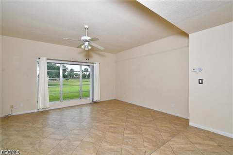 9 Park Lane Cir, Lehigh Acres FL - photo 7 of 41