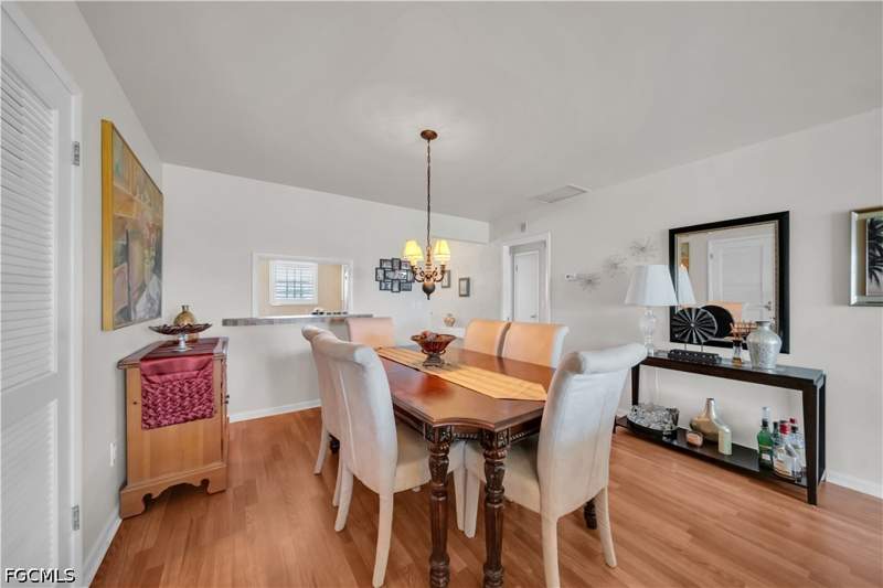 2 bedroom Condominium at 8741 Lueck Ln 5, Myerlee Country Club, Fort Myers — photo 5