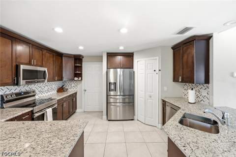 4705 Dora Ave S, Lehigh Acres FL - photo 10 of 37