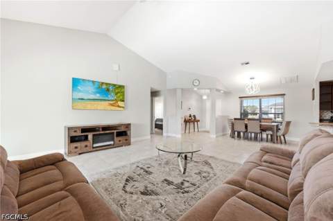 4705 Dora Ave S, Lehigh Acres FL - photo 14 of 37