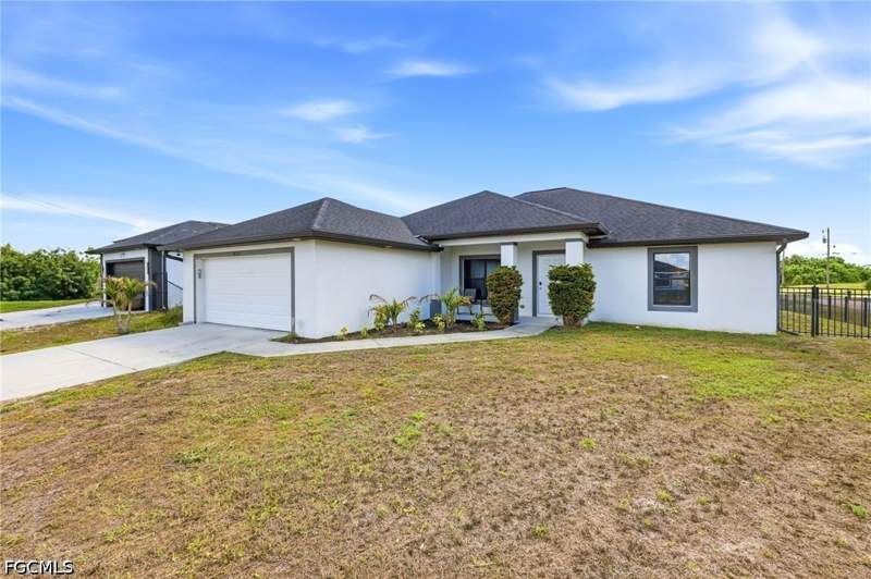 4 bedroom SingleFamilyResidence at 4705 Dora Ave S, Lehigh Acres, Lehigh Acres — photo 3