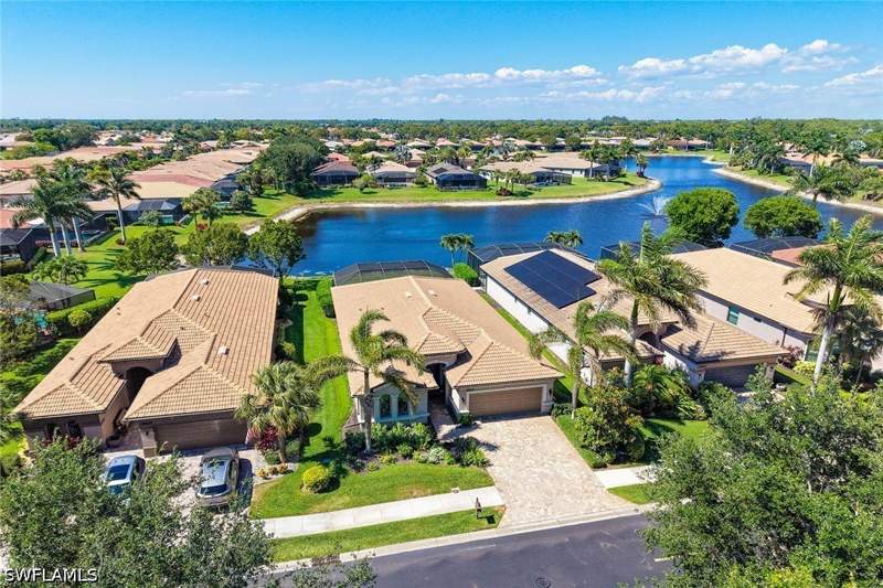 2 bedroom SingleFamilyResidence at 9917 Alhambra Ln, Cordova At Spanish Wells, Bonita Springs — photo 3