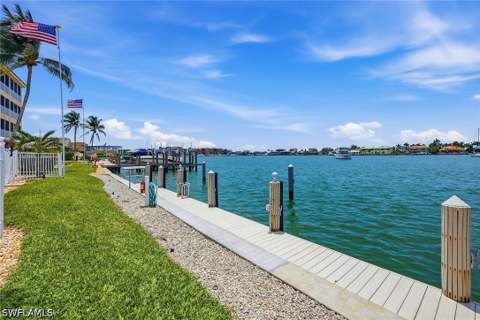 816 W Elkcam Cir 101, Marco Island FL - photo 21 of 34