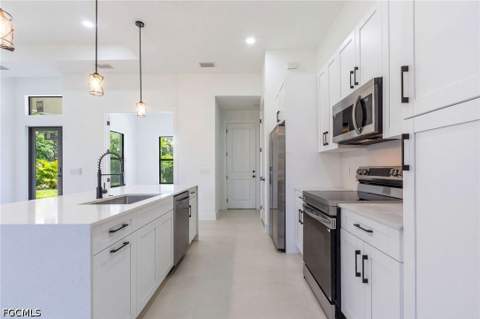 1506 NE 17th Ter, Cape Coral FL - photo 7 of 21