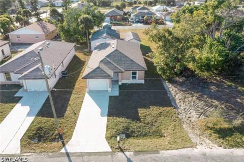 2120 French St, Fort Myers FL - photo 23 of 24