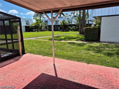 4909 Catalina Dr 49, Naples FL - photo 7 of 10
