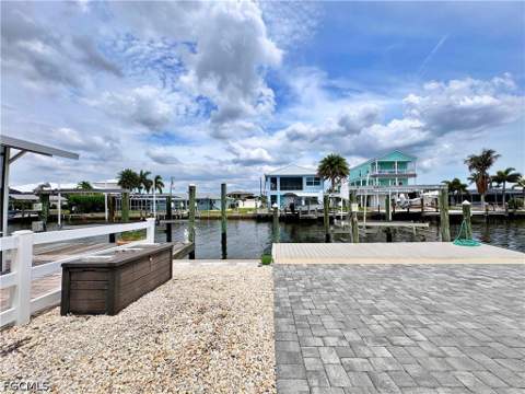 2691 Geary St, Matlacha FL - photo 13 of 41