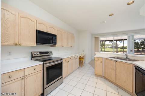 13100 Hamilton Harbour Dr G12, Naples FL - photo 8 of 28