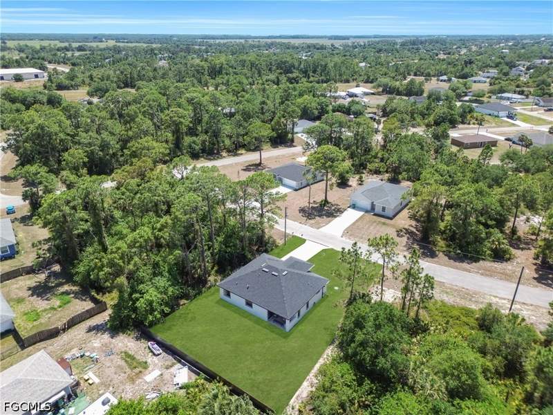 3 bedroom SingleFamilyResidence at 5035 Spinnaker Rd, Port Labelle, Labelle — photo 4