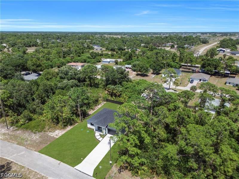3 bedroom SingleFamilyResidence at 5035 Spinnaker Rd, Port Labelle, Labelle — photo 5