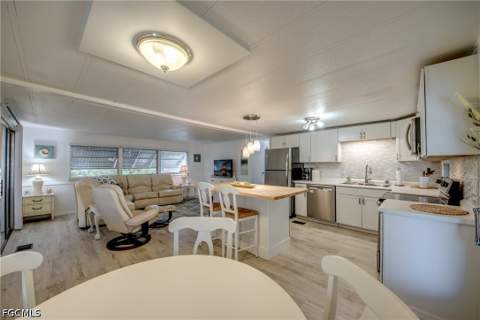 5510 Back Bay Bend, North Fort Myers FL - photo 11 of 36