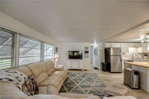 5510 Back Bay Bend, North Fort Myers FL - photo 13 of 36