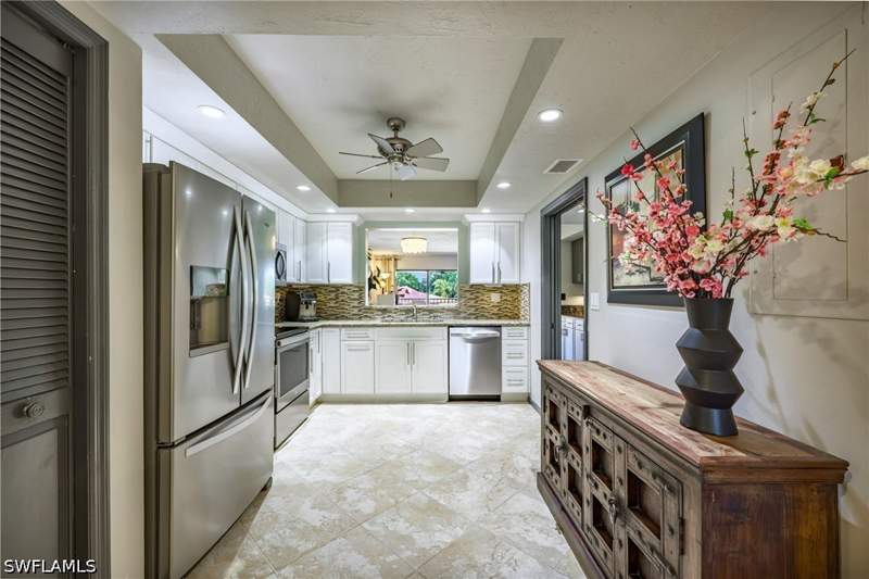 2 bedroom Condominium at 6350 Pelican Bay Blvd 102B, Hyde Park, Naples — photo 4