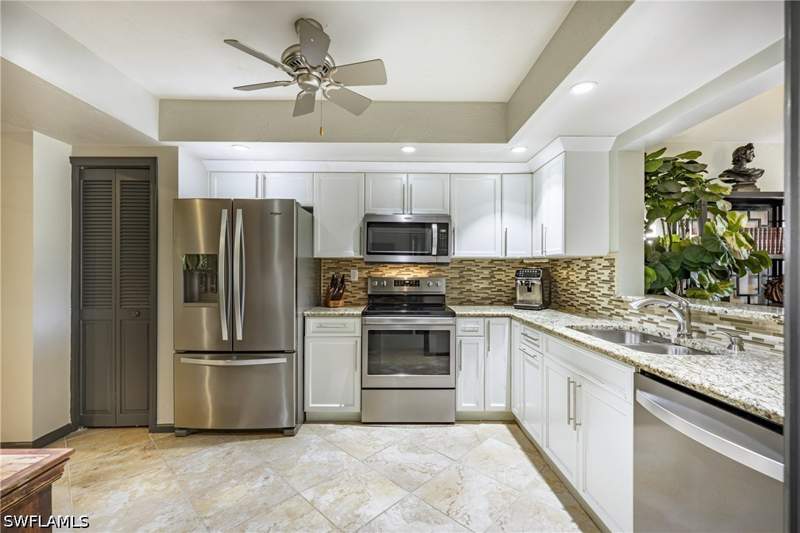 2 bedroom Condominium at 6350 Pelican Bay Blvd 102B, Hyde Park, Naples — photo 5