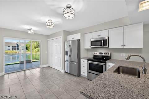 4910 Cougar Ct N 1-103, Naples FL - photo 13 of 37