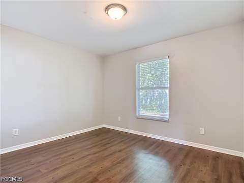 6117 Kramer Ave, Fort Myers FL - photo 10 of 25