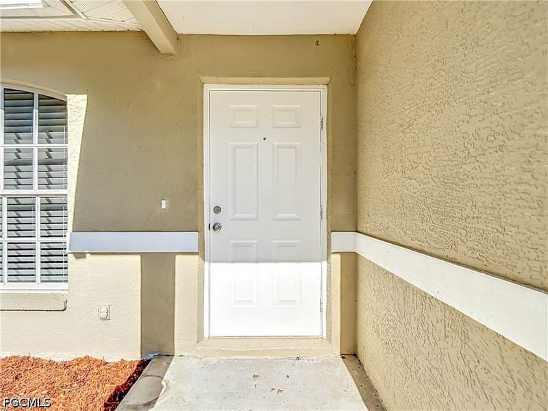 3 bedroom SingleFamilyResidence at 6117 Kramer Ave, Buckingham, Fort Myers — photo 2