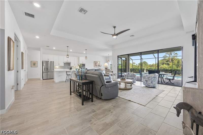 3 bedroom SingleFamilyResidence at 13991 Binghampton Dr, Remington Oaks, Fort Myers — photo 3