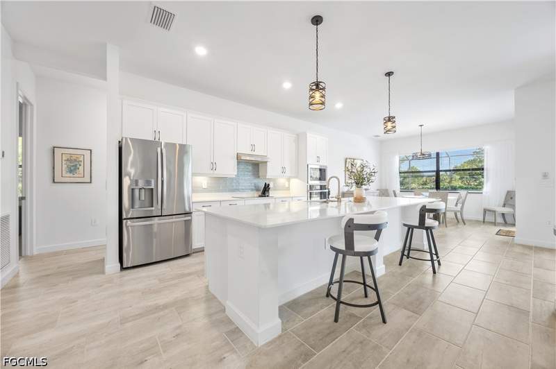 3 bedroom SingleFamilyResidence at 13991 Binghampton Dr, Remington Oaks, Fort Myers — photo 5