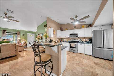 8434 Butternut Rd, Fort Myers FL - photo 13 of 37
