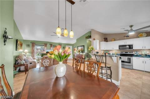 8434 Butternut Rd, Fort Myers FL - photo 16 of 37