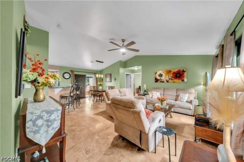 8434 Butternut Rd, Fort Myers FL - photo 8 of 37