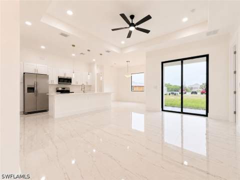 921 Martha Ave S, Lehigh Acres FL - photo 8 of 21