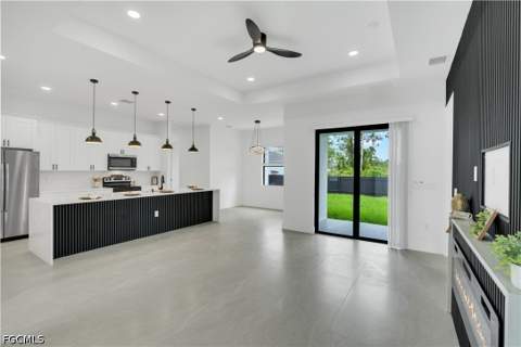 1047 Merry St E, Lehigh Acres FL - photo 10 of 50