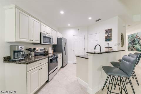 9808 Solera Cove Pointe 102, Fort Myers FL - photo 10 of 36