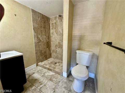 9395 Pennsylvania Ave 19, Bonita Springs FL - photo 7 of 27