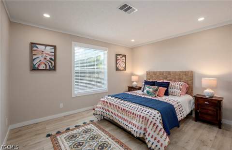 93 Poinsettia Dr, Fort Myers FL - photo 15 of 34