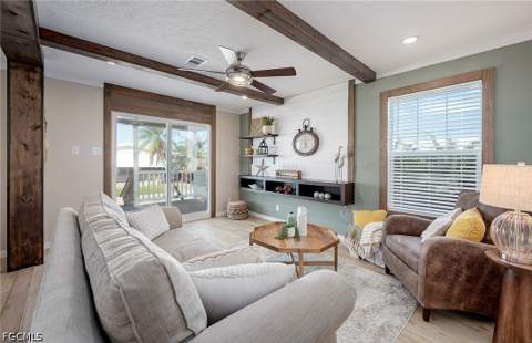 93 Poinsettia Dr, Fort Myers FL - photo 6 of 34