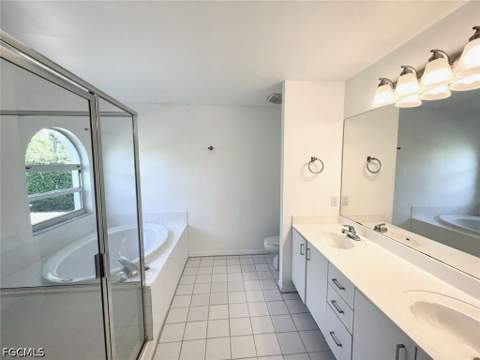 7588 Cameron Cir, Fort Myers FL - photo 16 of 30