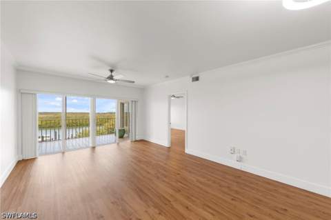 13105 Vanderbilt Dr 502, Naples FL - photo 15 of 30