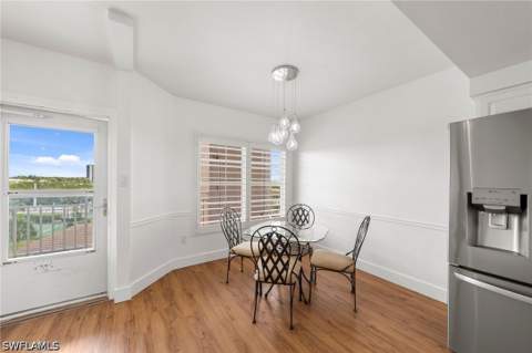 13105 Vanderbilt Dr 502, Naples FL - photo 6 of 30
