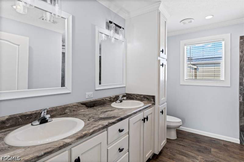 2 bedroom ManufacturedHome at 228 Poinsettia Dr, Poinsettia Park Mobile Home Co-Op Inc, Fort Myers — photo 4