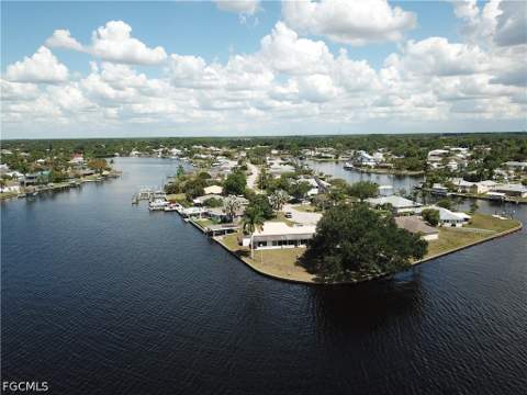 13208 Marquette Blvd, Fort Myers FL - photo 10 of 16