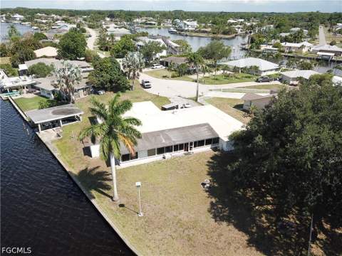 13208 Marquette Blvd, Fort Myers FL - photo 9 of 16