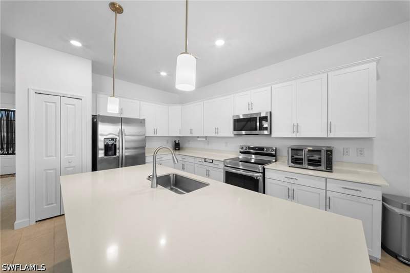 4 bedroom SingleFamilyResidence at 18335 Ridgeline Dr, Verdana Village, Estero — photo 3