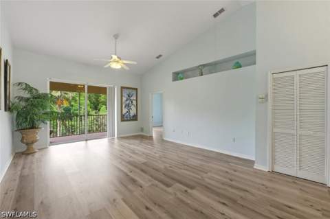 357 Robin Hood Cir 202, Naples FL - photo 12 of 26