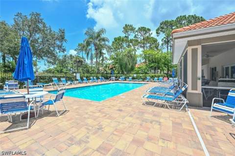 357 Robin Hood Cir 202, Naples FL - photo 24 of 26
