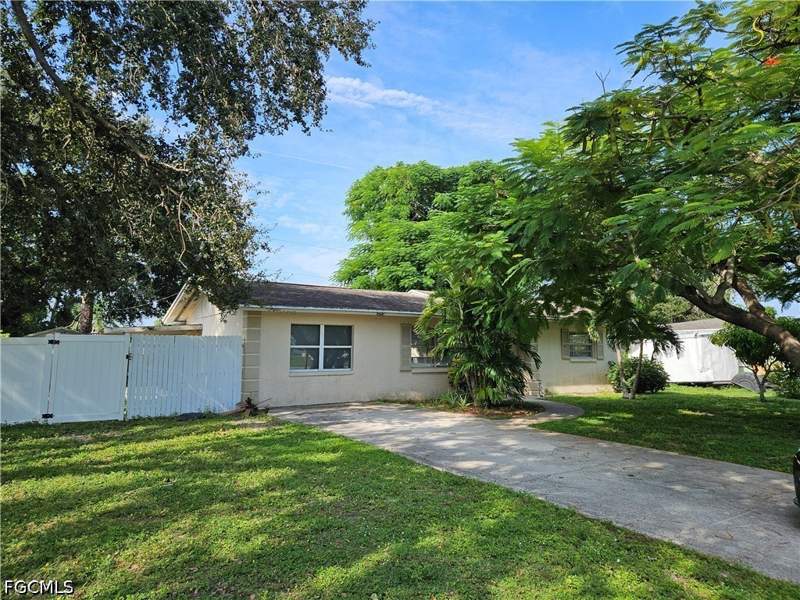 3 bedroom SingleFamilyResidence at 1199 Gramac Dr, North Fort Myers, North Fort Myers — photo 3