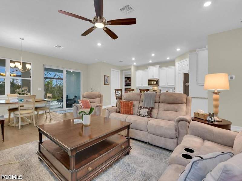 3 bedroom SingleFamilyResidence at 3824 Crosswater Dr, Magnolia Landing, North Fort Myers — photo 5