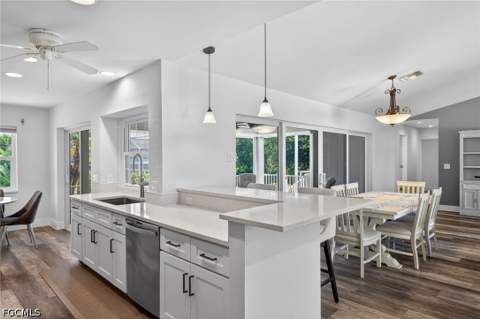 3359 Barra Cir, Sanibel FL - photo 11 of 34