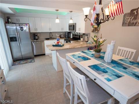 1727 Park Meadows Dr 2, Fort Myers FL - photo 16 of 47