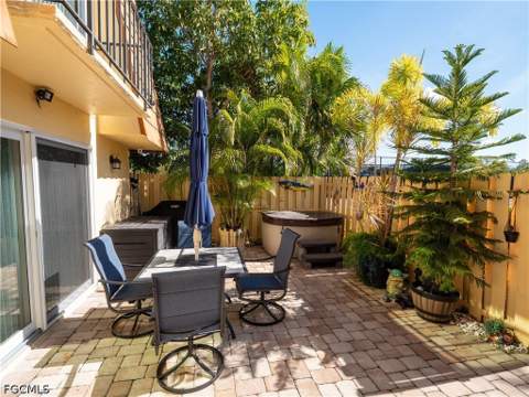 1727 Park Meadows Dr 2, Fort Myers FL - photo 7 of 47
