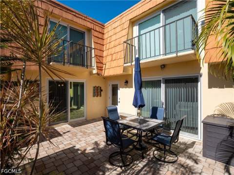 1727 Park Meadows Dr 2, Fort Myers FL - photo 8 of 47