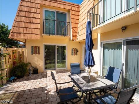 1727 Park Meadows Dr 2, Fort Myers FL - photo 9 of 47